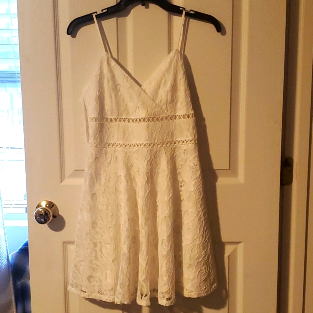 NEW Row A white Lace dress, M for bridal shower or bachelorette